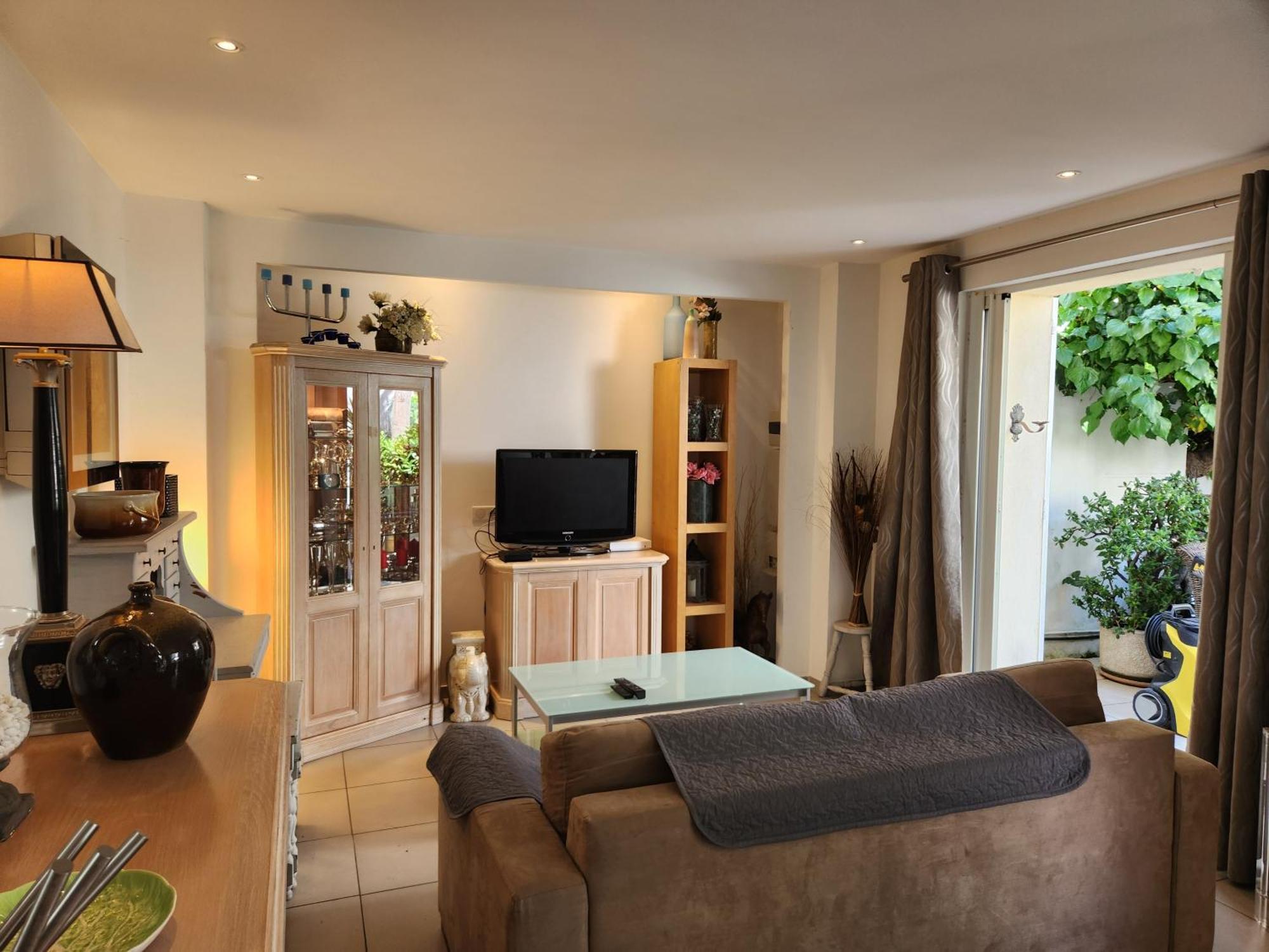 Hébergement de vacances Conseil Immobilier - Maison Centre Cannes